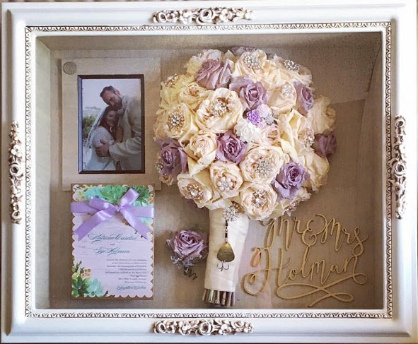 Pressed flower arrangement