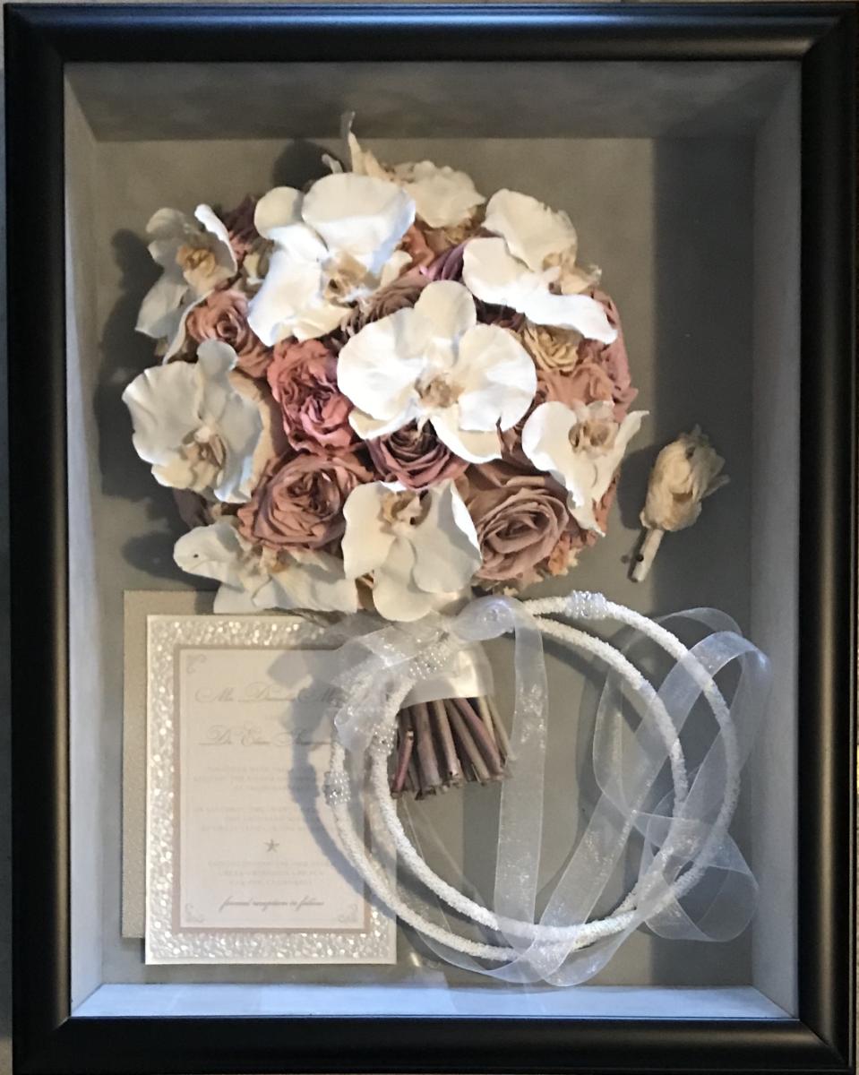 Pressed flower arrangement
