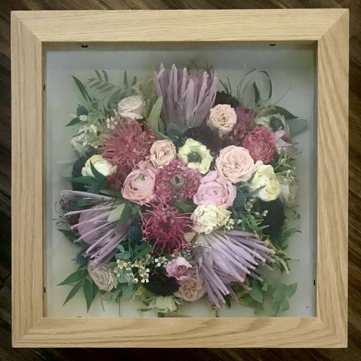 Floral preservation detail