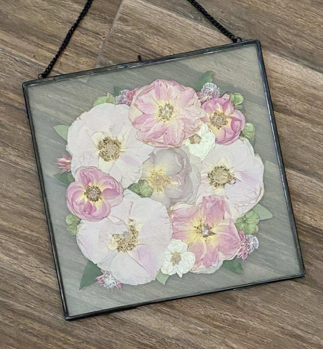 Botanical keepsake piece
